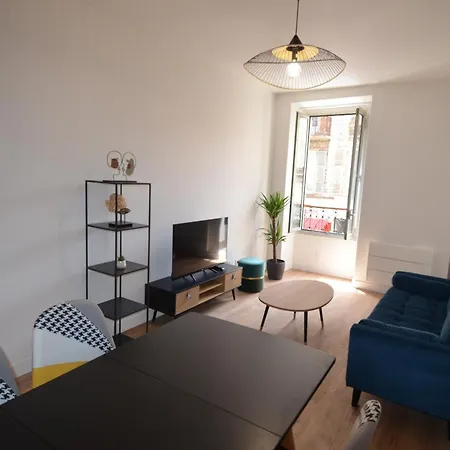 Napoleon - Superbe 2 Au Coeur Du Port De